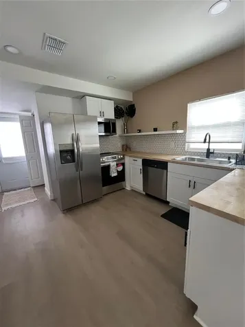 3859 9th Avenue S St Petersburg FL 33711