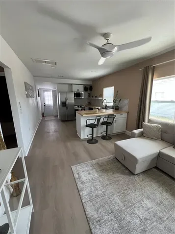 3859 9th Avenue S St Petersburg FL 33711
