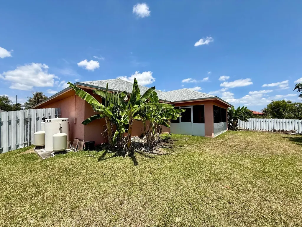 4515 7th Street W Lehigh Acres FL 33971