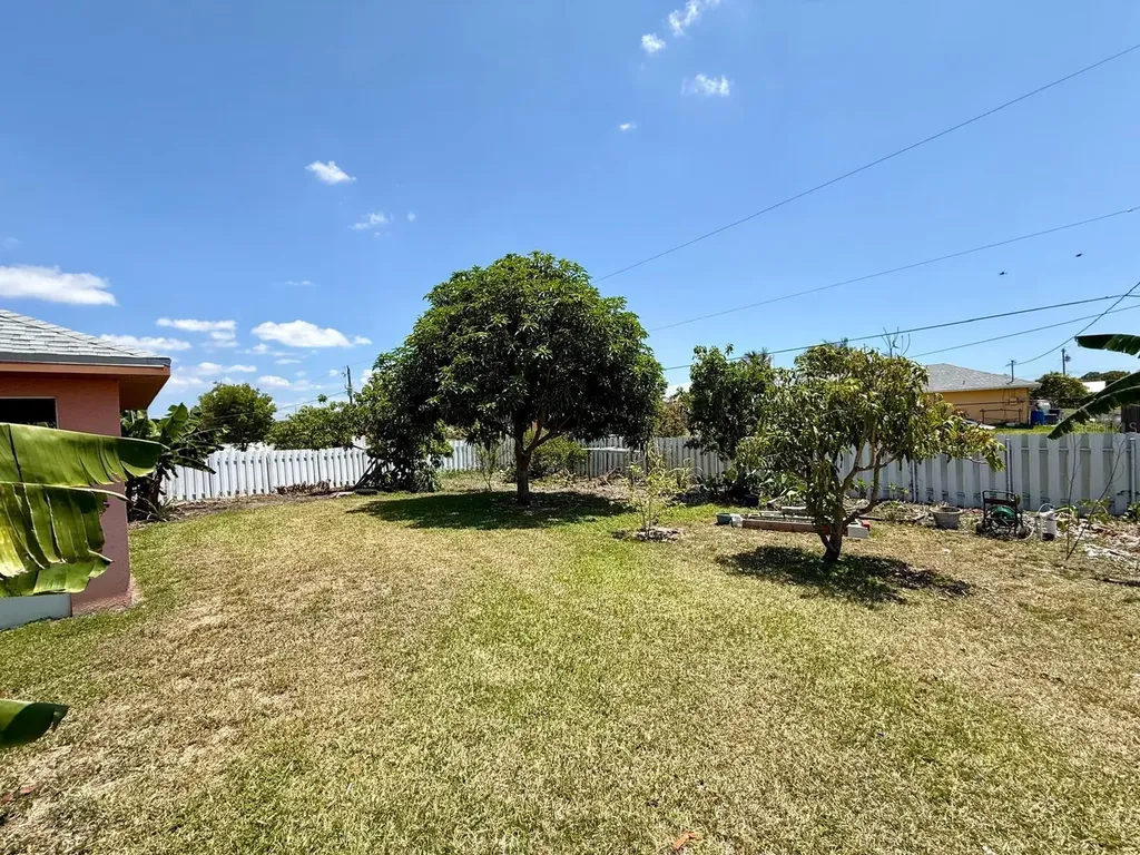 4515 7th Street W Lehigh Acres FL 33971