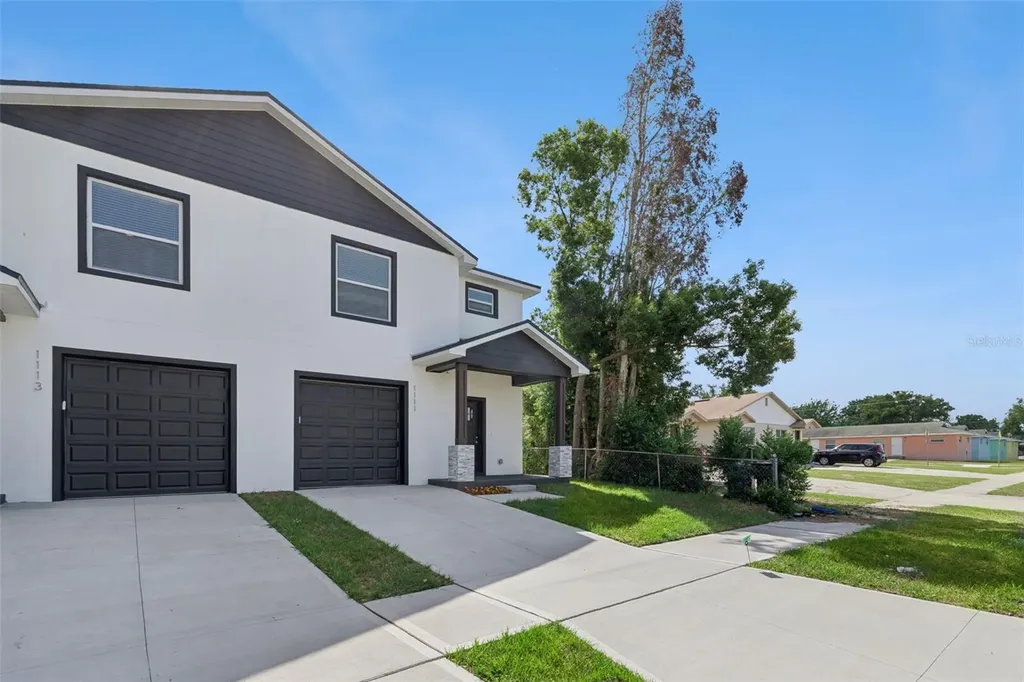 1111/1113 Jewel Avenue Lakeland FL 33805
