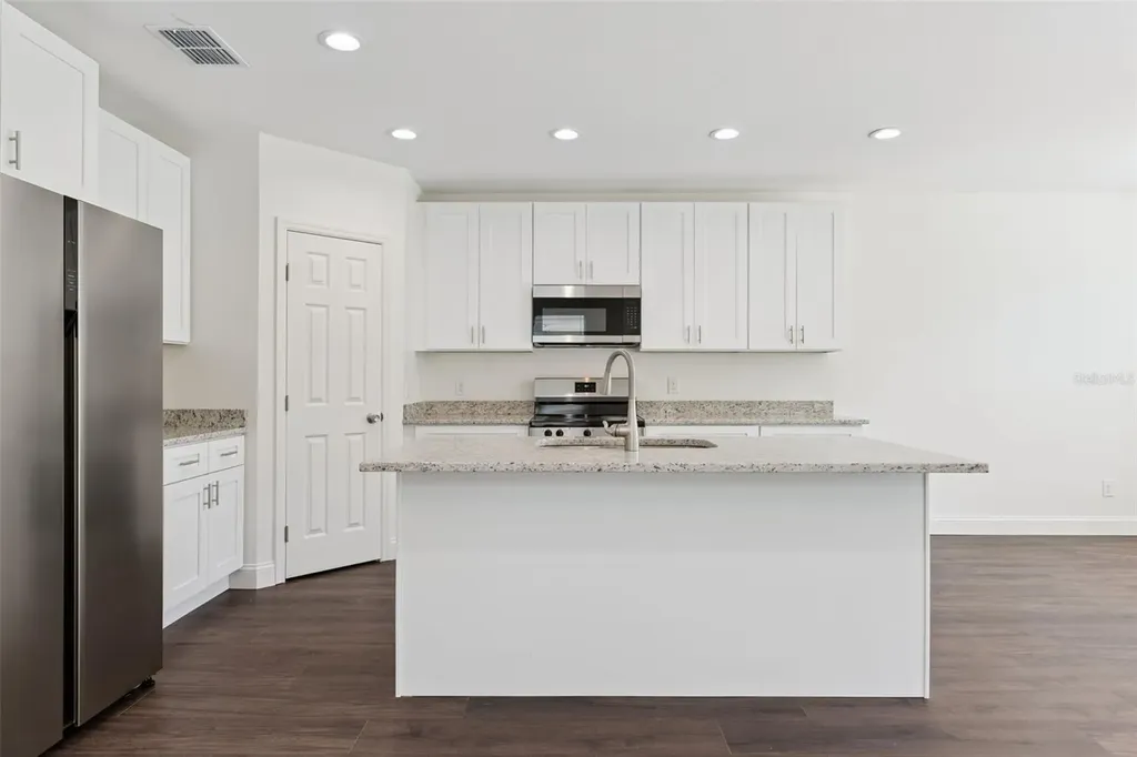 1111/1113 Jewel Avenue Lakeland FL 33805