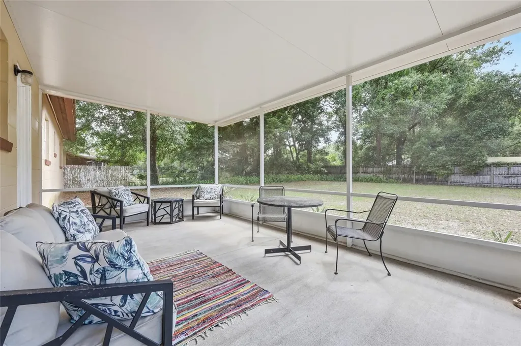 516 Land O Lakes Court Deland FL 32724