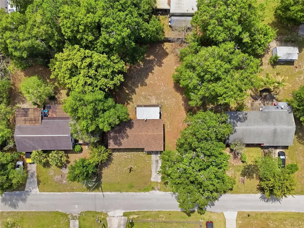 516 Land O Lakes Court Deland FL 32724