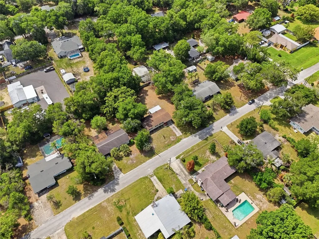 516 Land O Lakes Court Deland FL 32724