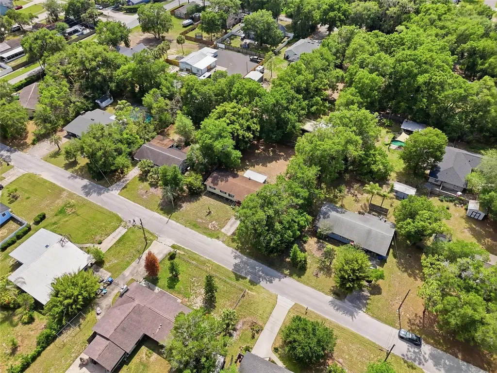 516 Land O Lakes Court Deland FL 32724