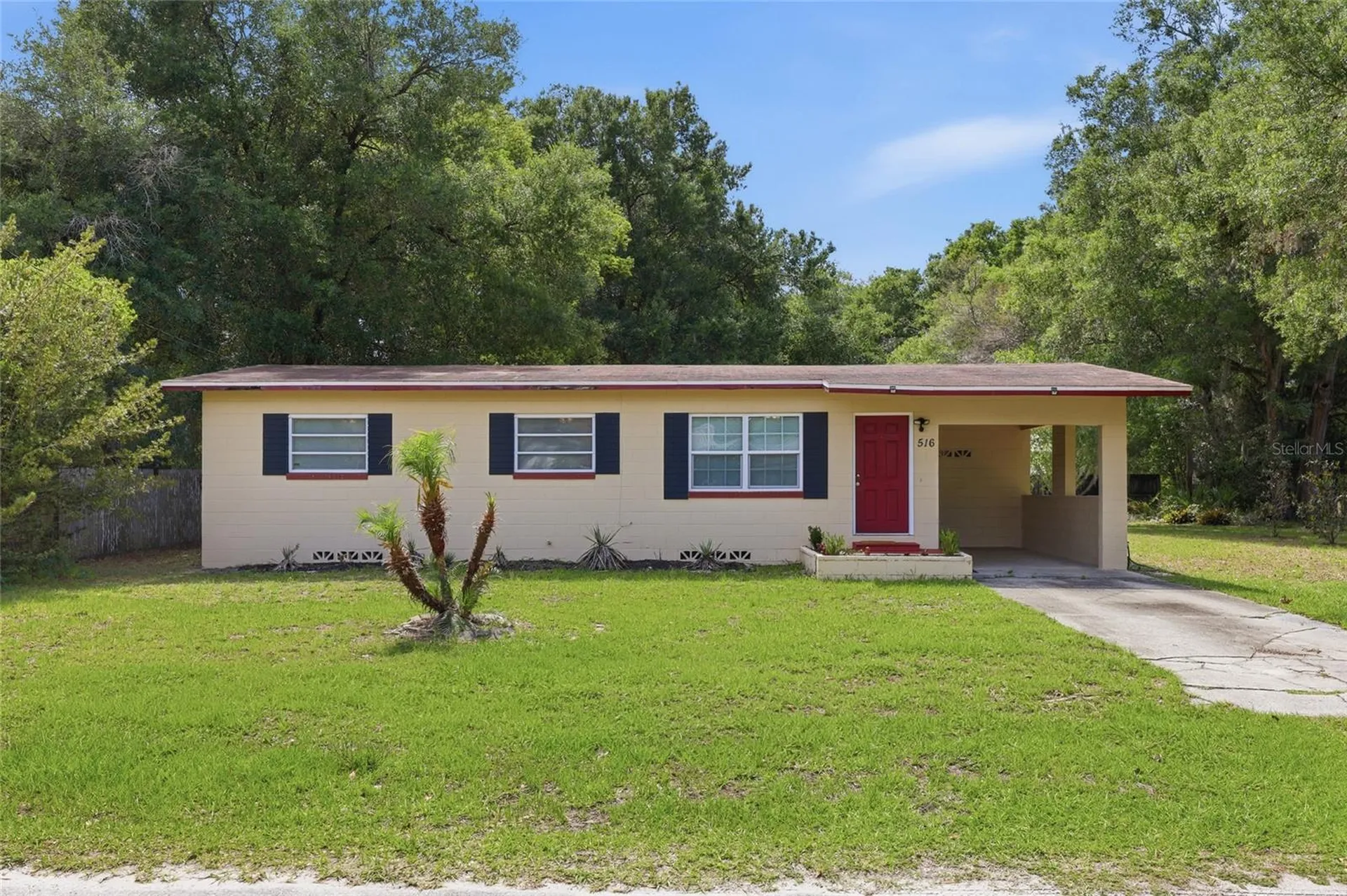 516 Land O Lakes Court Deland FL 32724