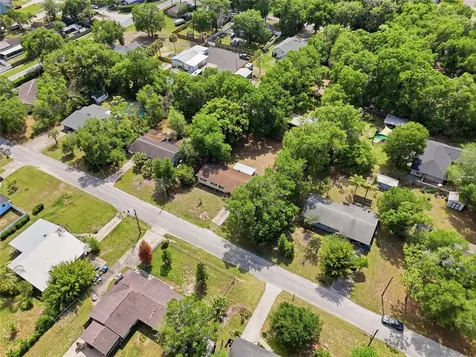 516 Land O Lakes Court Deland FL 32724