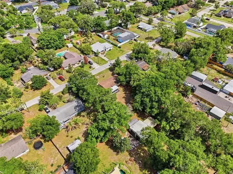 516 Land O Lakes Court Deland FL 32724