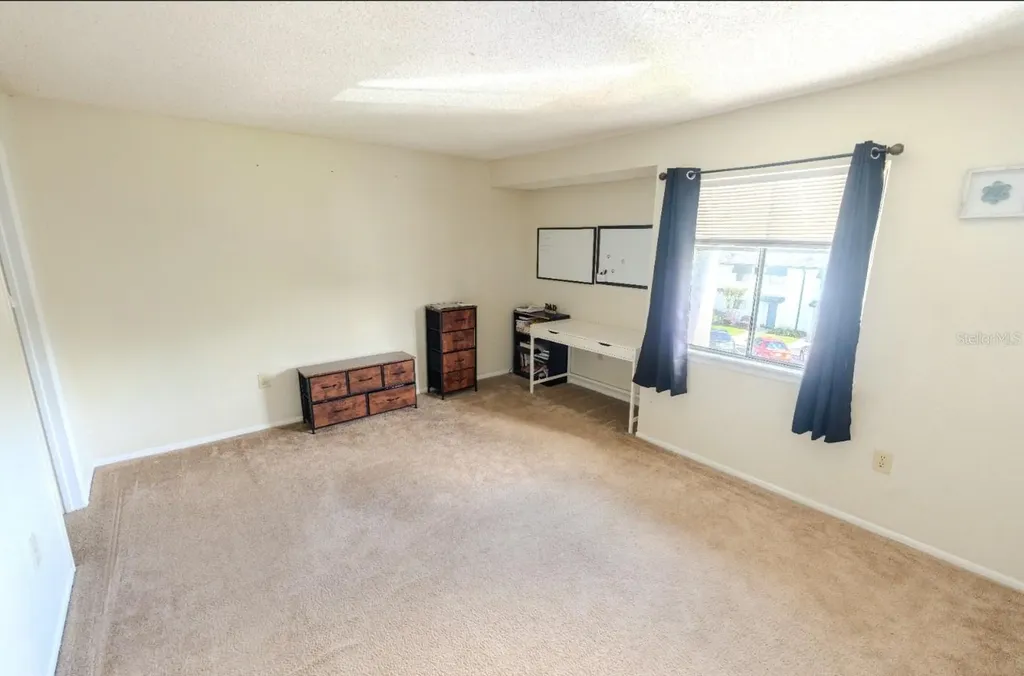 4267 S Semoran Boulevard Orlando FL 32822