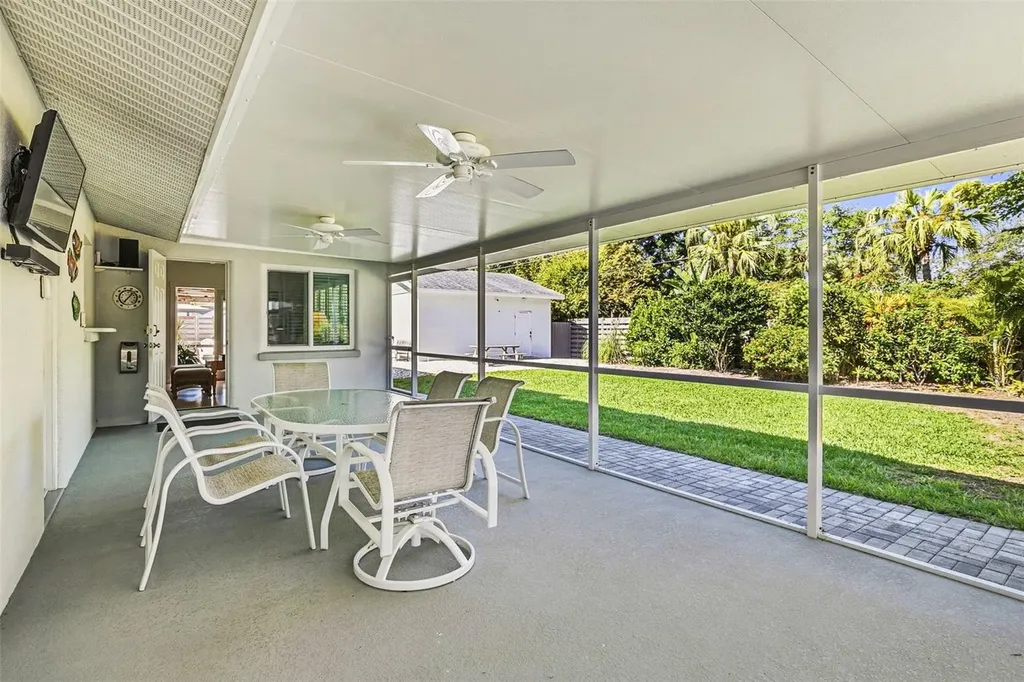 2747 Jefferson Circle Sarasota FL 34239