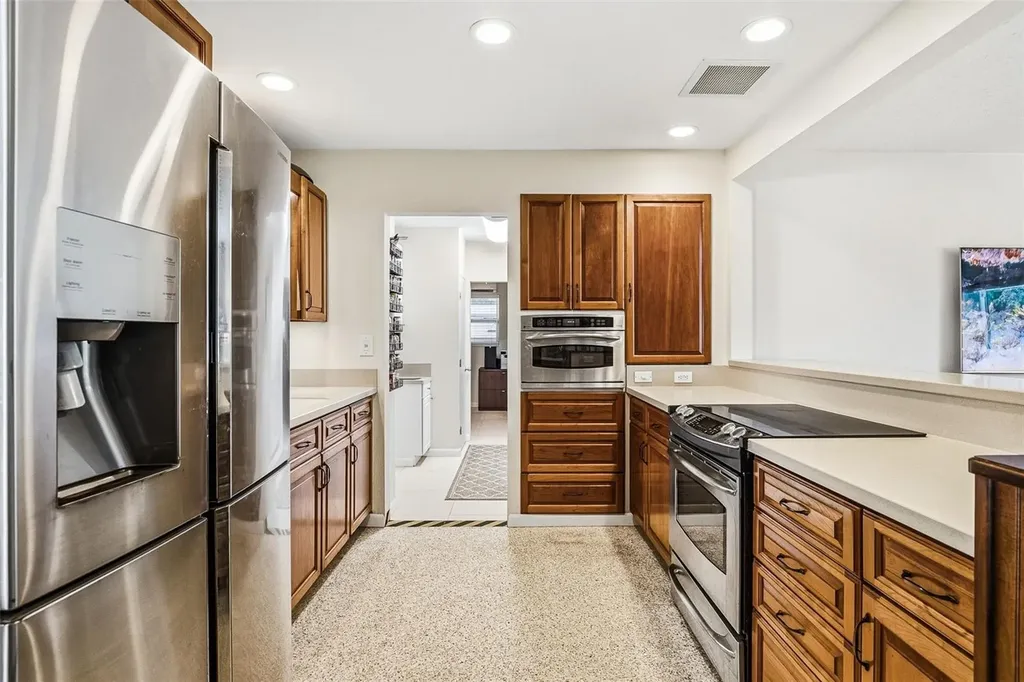 2747 Jefferson Circle Sarasota FL 34239