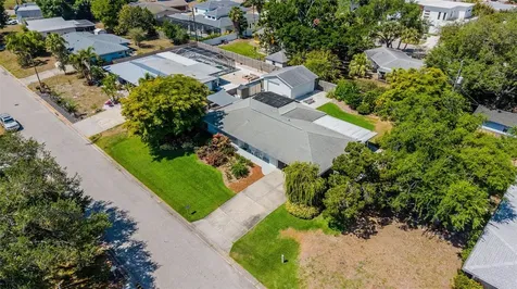 2747 Jefferson Circle Sarasota FL 34239