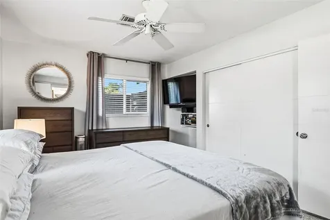 2747 Jefferson Circle Sarasota FL 34239