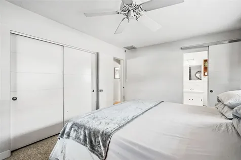 2747 Jefferson Circle Sarasota FL 34239