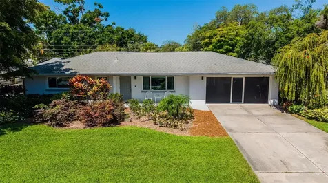 2747 Jefferson Circle Sarasota FL 34239