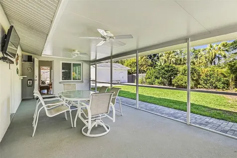 2747 Jefferson Circle Sarasota FL 34239