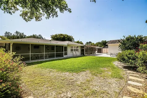 2747 Jefferson Circle Sarasota FL 34239