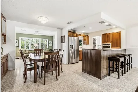 2747 Jefferson Circle Sarasota FL 34239