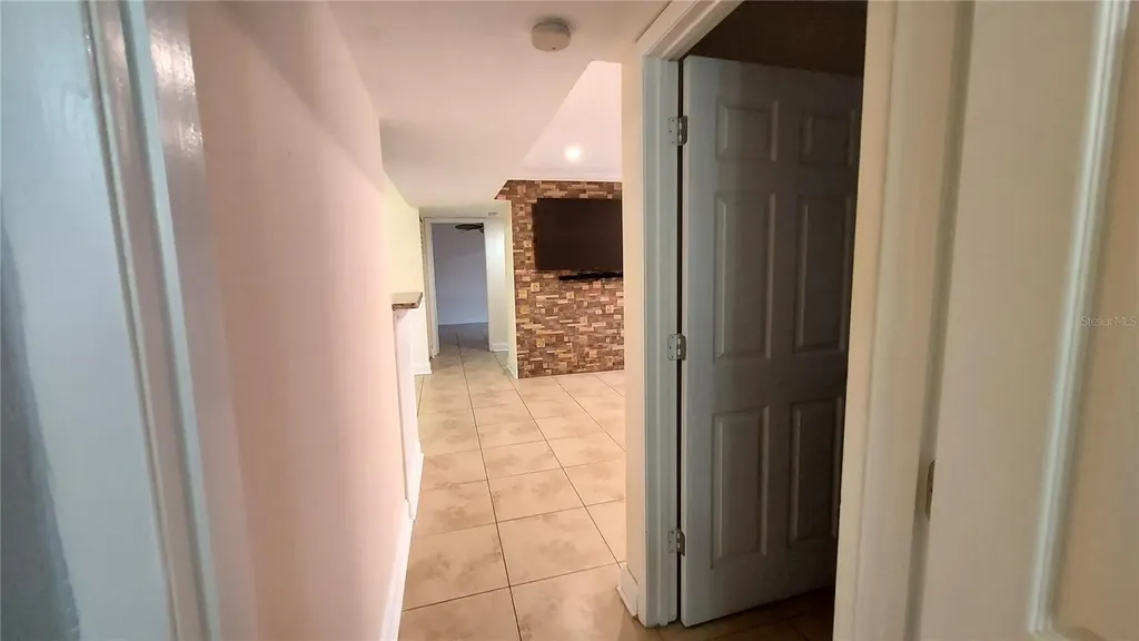 455 Alt 19 S Palm Harbor FL 34683