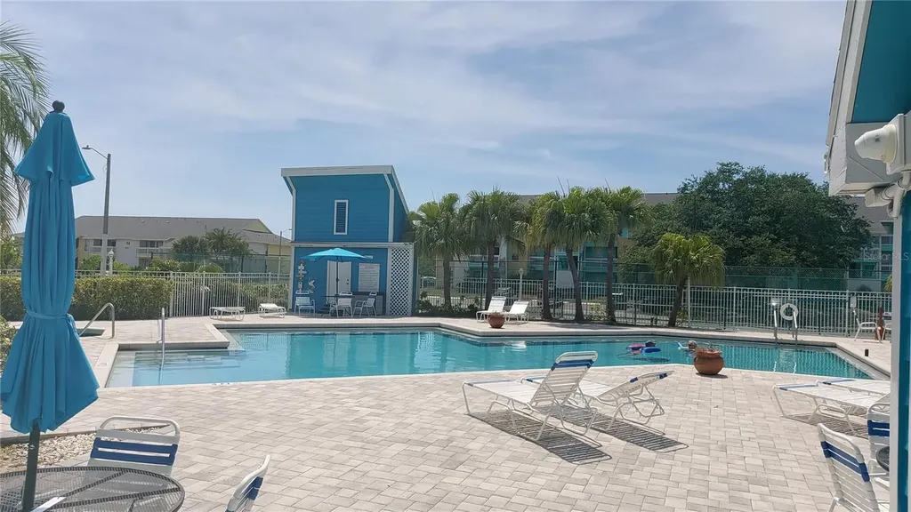 455 Alt 19 S Palm Harbor FL 34683