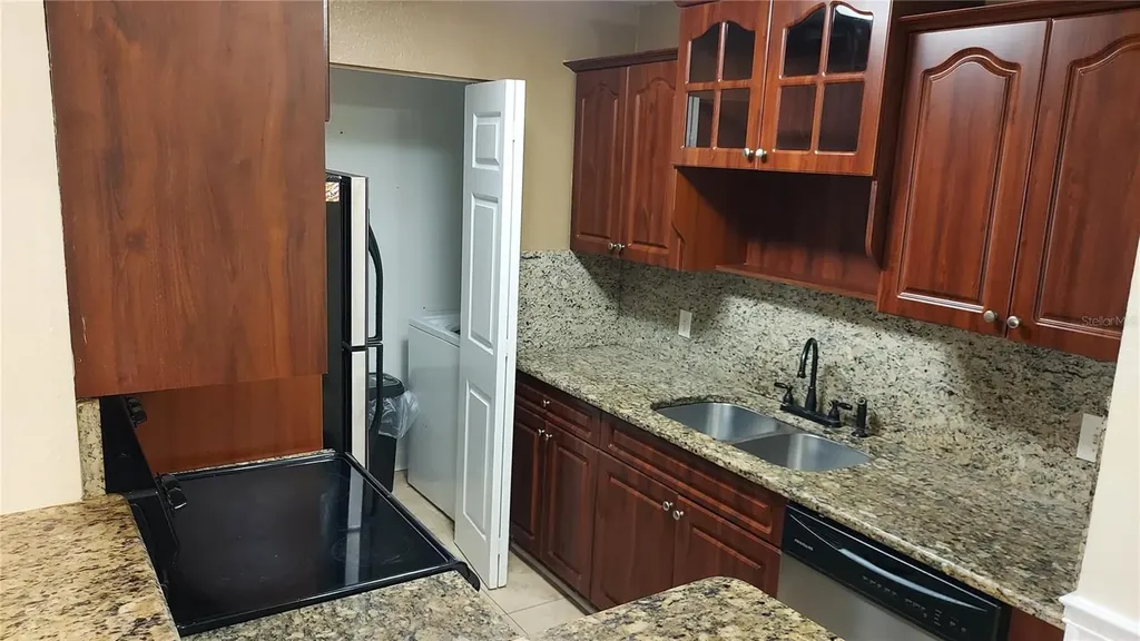 455 Alt 19 S Palm Harbor FL 34683