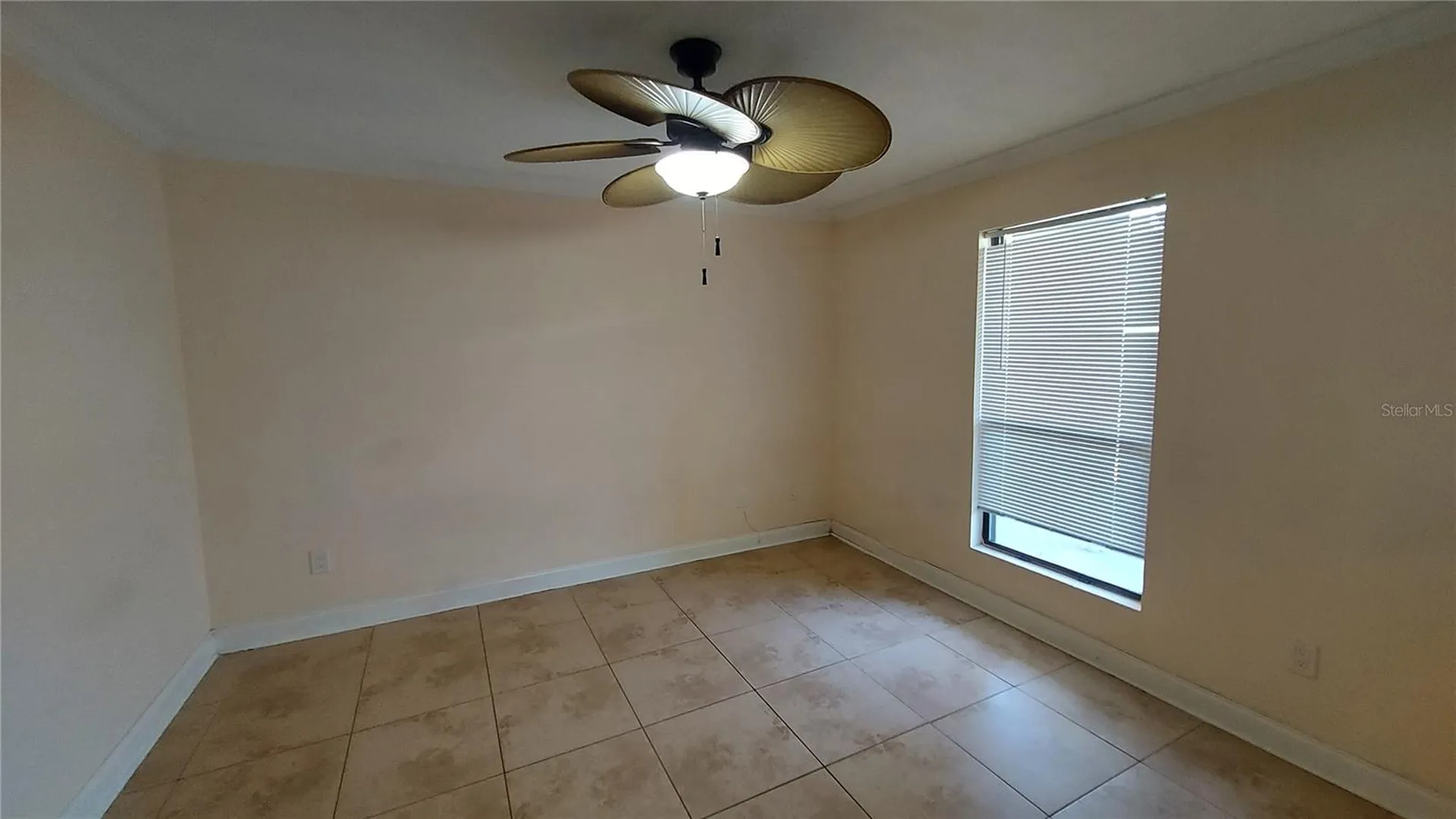 455 Alt 19 S Palm Harbor FL 34683