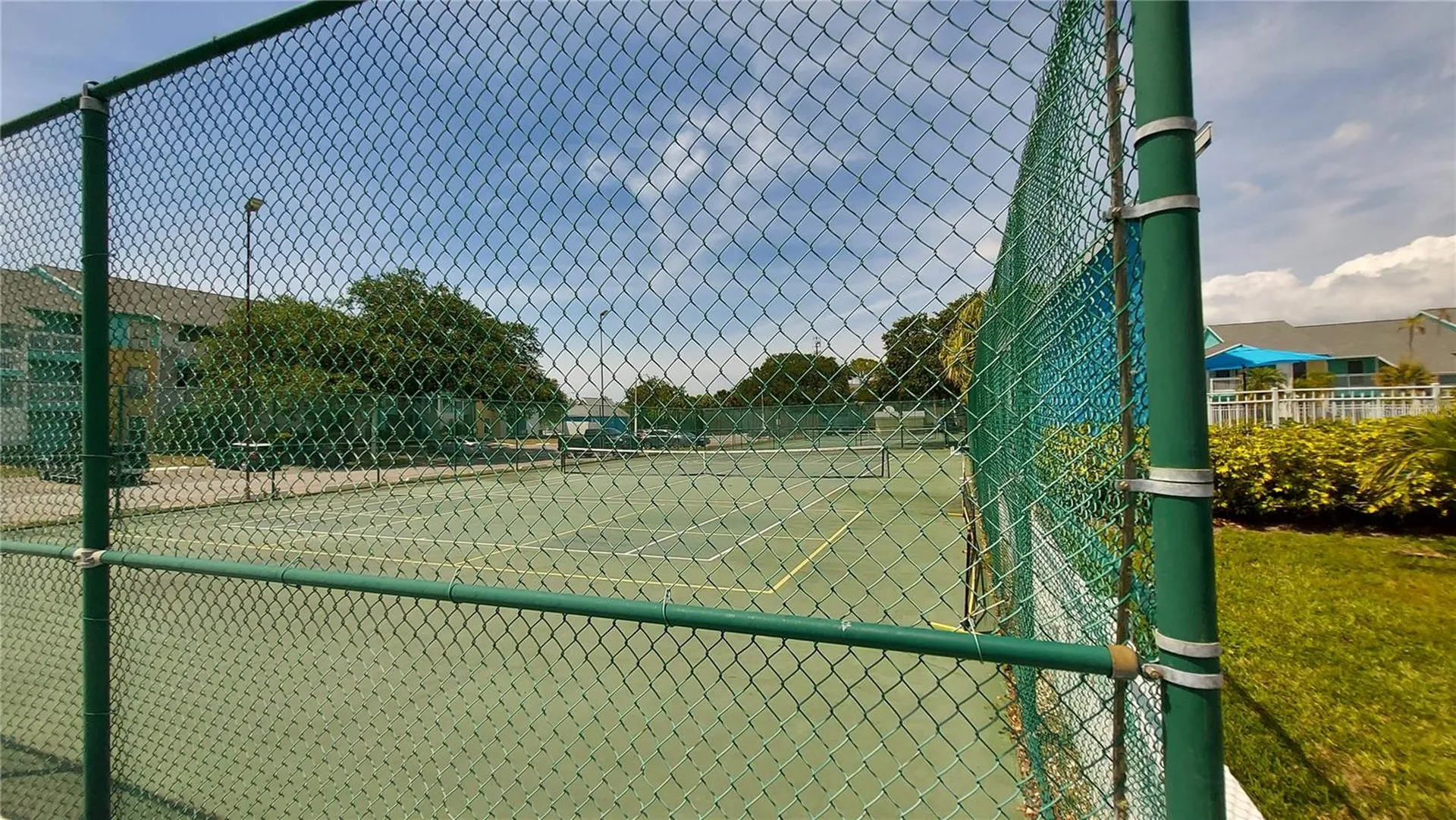455 Alt 19 S Palm Harbor FL 34683