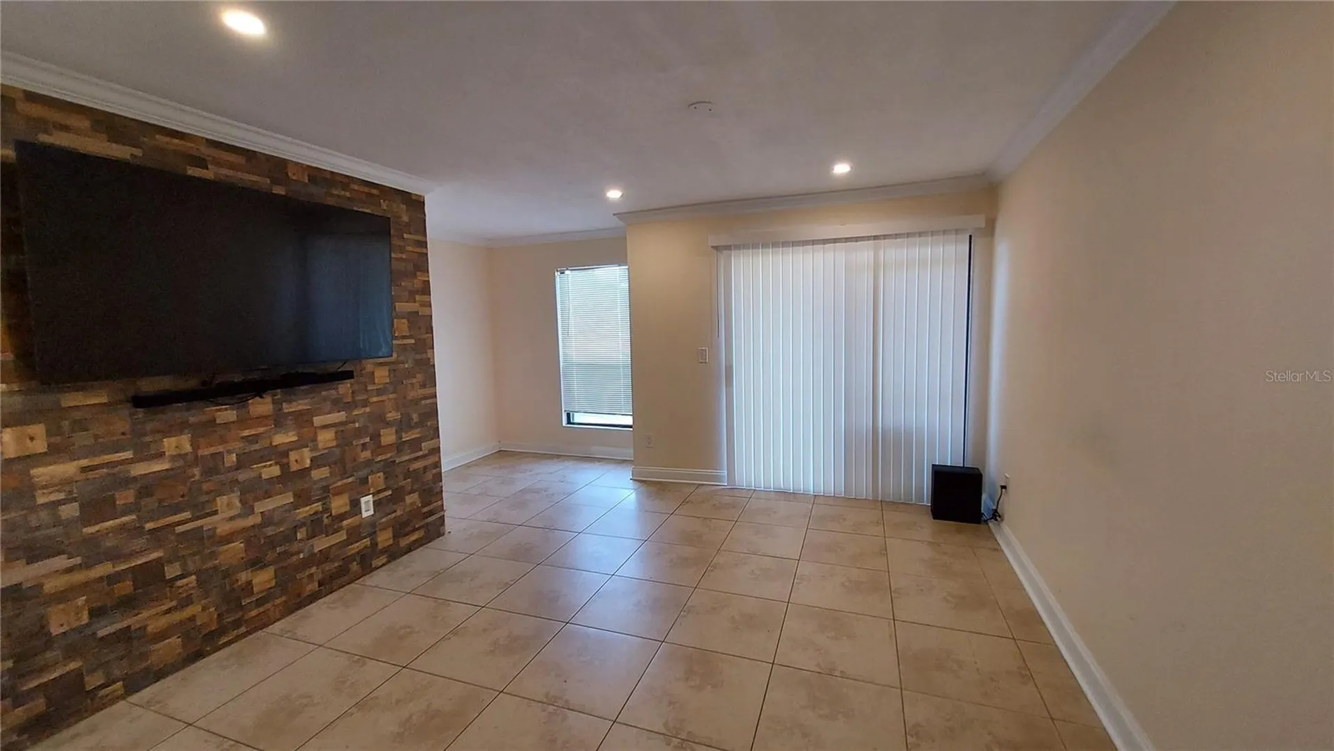 455 Alt 19 S Palm Harbor FL 34683