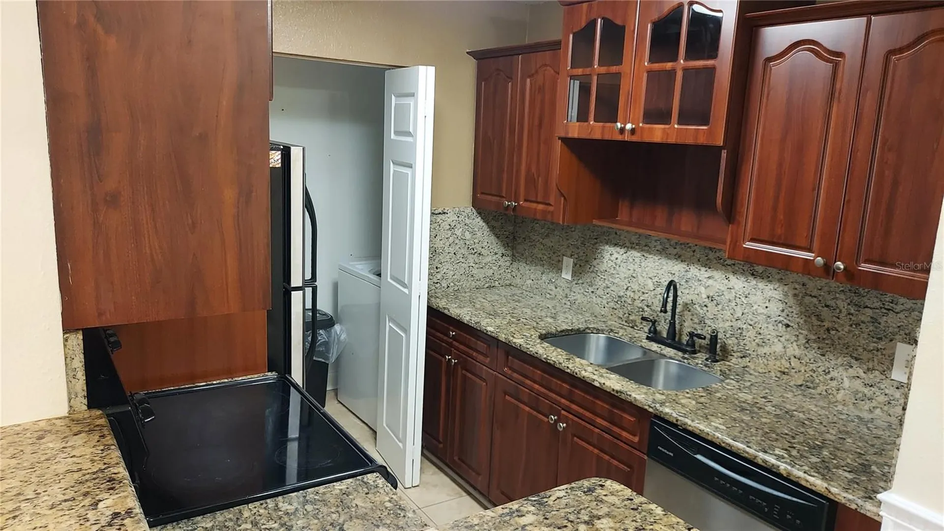 455 Alt 19 S Palm Harbor FL 34683