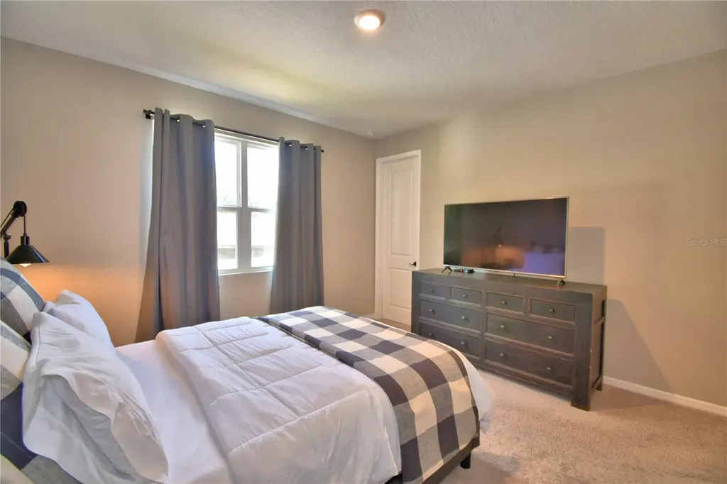 868 Blue Creek Drive Haines City FL 33844
