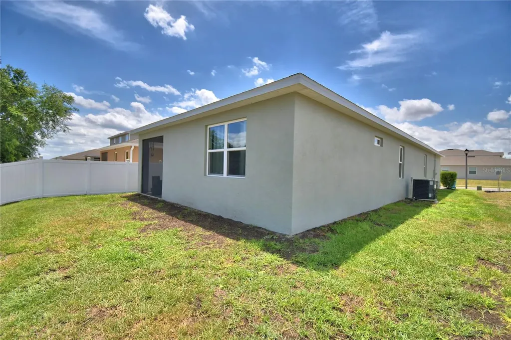 868 Blue Creek Drive Haines City FL 33844