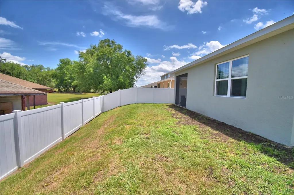 868 Blue Creek Drive Haines City FL 33844