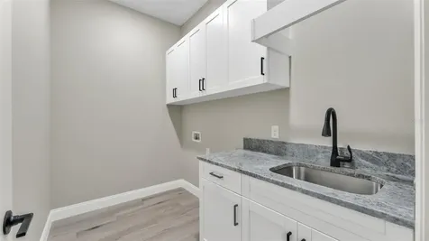6827 Lakeland Highlands Road Lakeland FL 33813