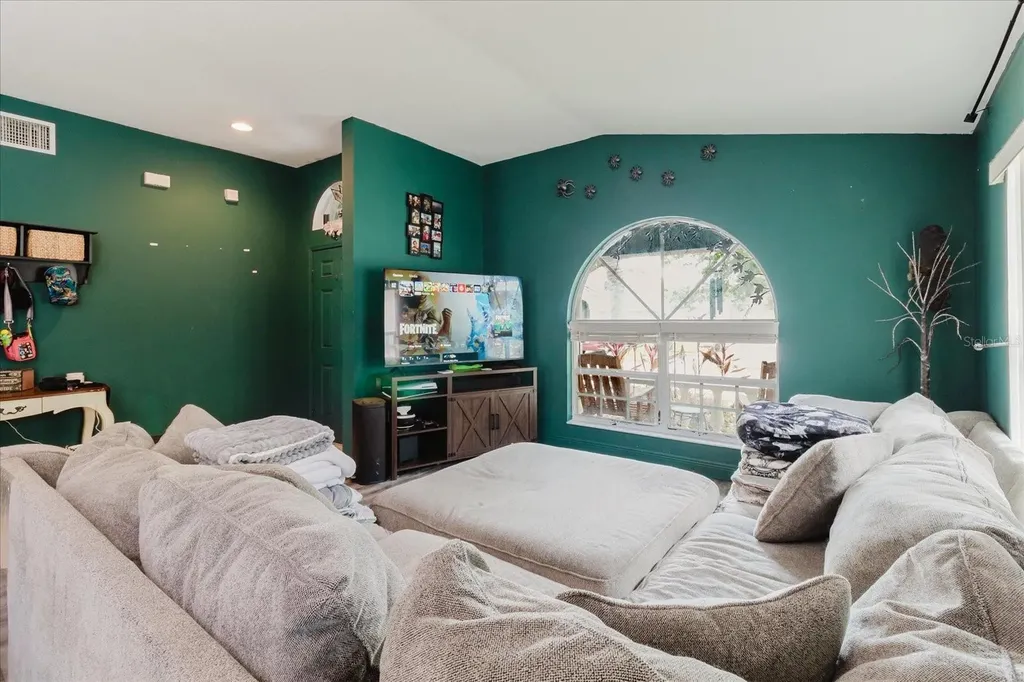 9817 White Barn Way Riverview FL 33569