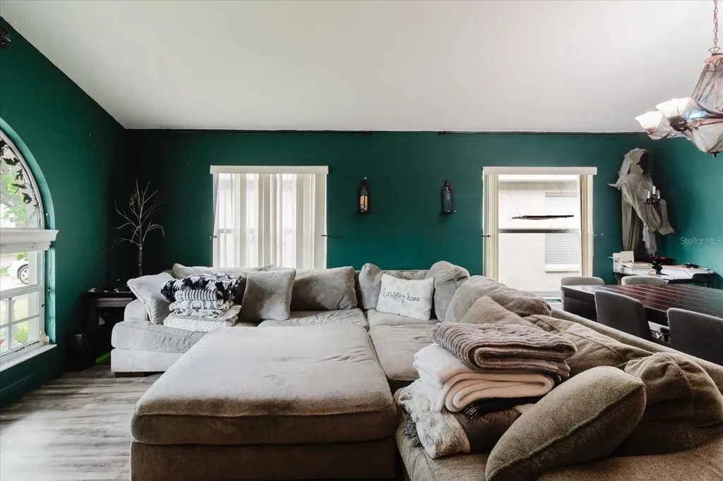 9817 White Barn Way Riverview FL 33569