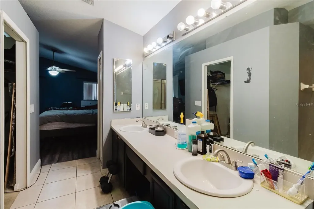 9817 White Barn Way Riverview FL 33569
