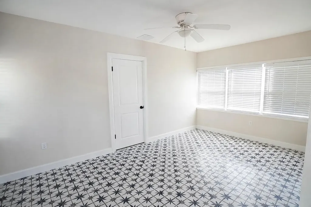 4405 N Tampania Avenue Tampa FL 33614