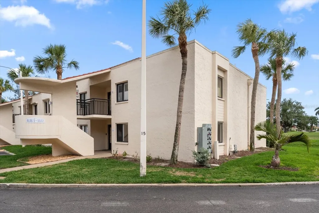 5532 Puerta Del Sol Boulevard S St Petersburg FL 33715