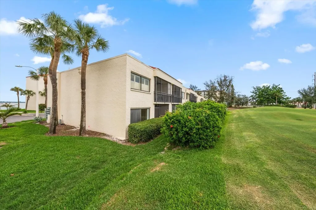 5532 Puerta Del Sol Boulevard S St Petersburg FL 33715