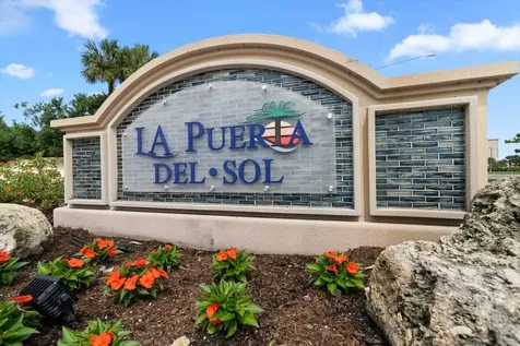 5532 Puerta Del Sol Boulevard S St Petersburg FL 33715