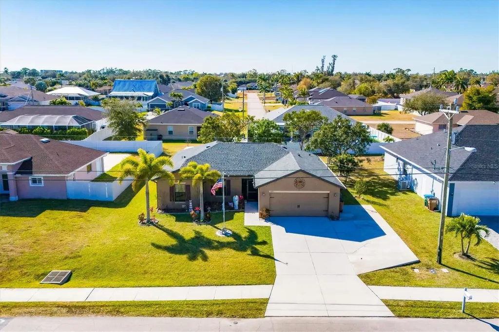 1826 SW Trafalgar Parkway Cape Coral FL 33991