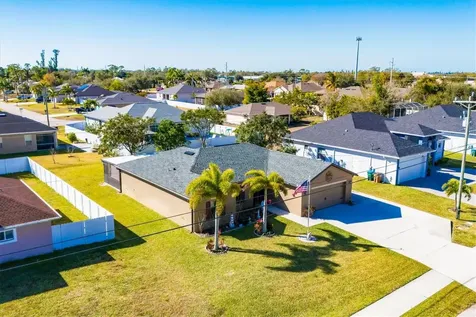 1826 SW Trafalgar Parkway Cape Coral FL 33991