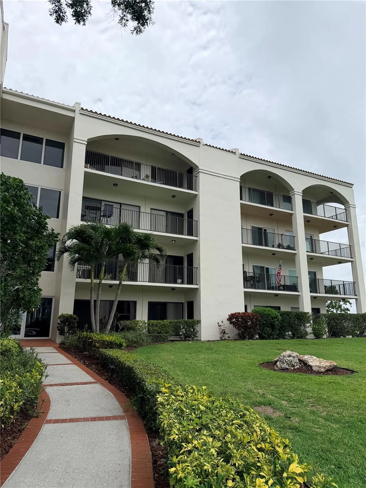 328 Mariner Drive Tarpon Springs FL 34689