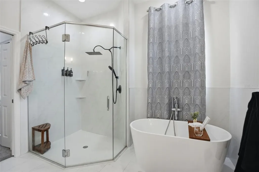 7279 Blackbird Avenue Weeki Wachee FL 34613