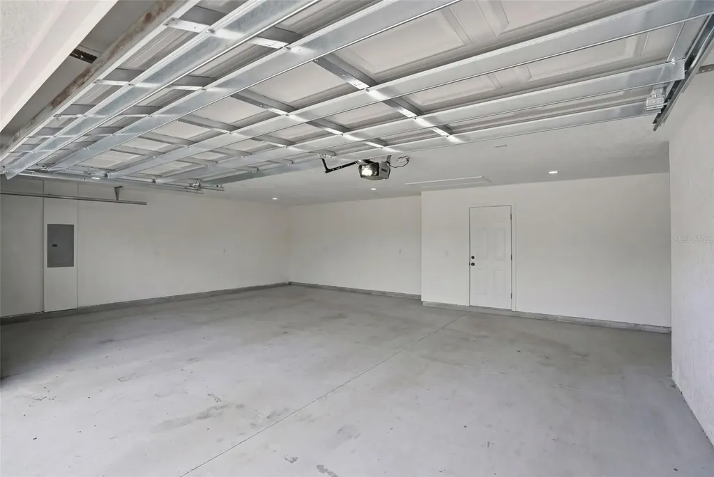 7279 Blackbird Avenue Weeki Wachee FL 34613