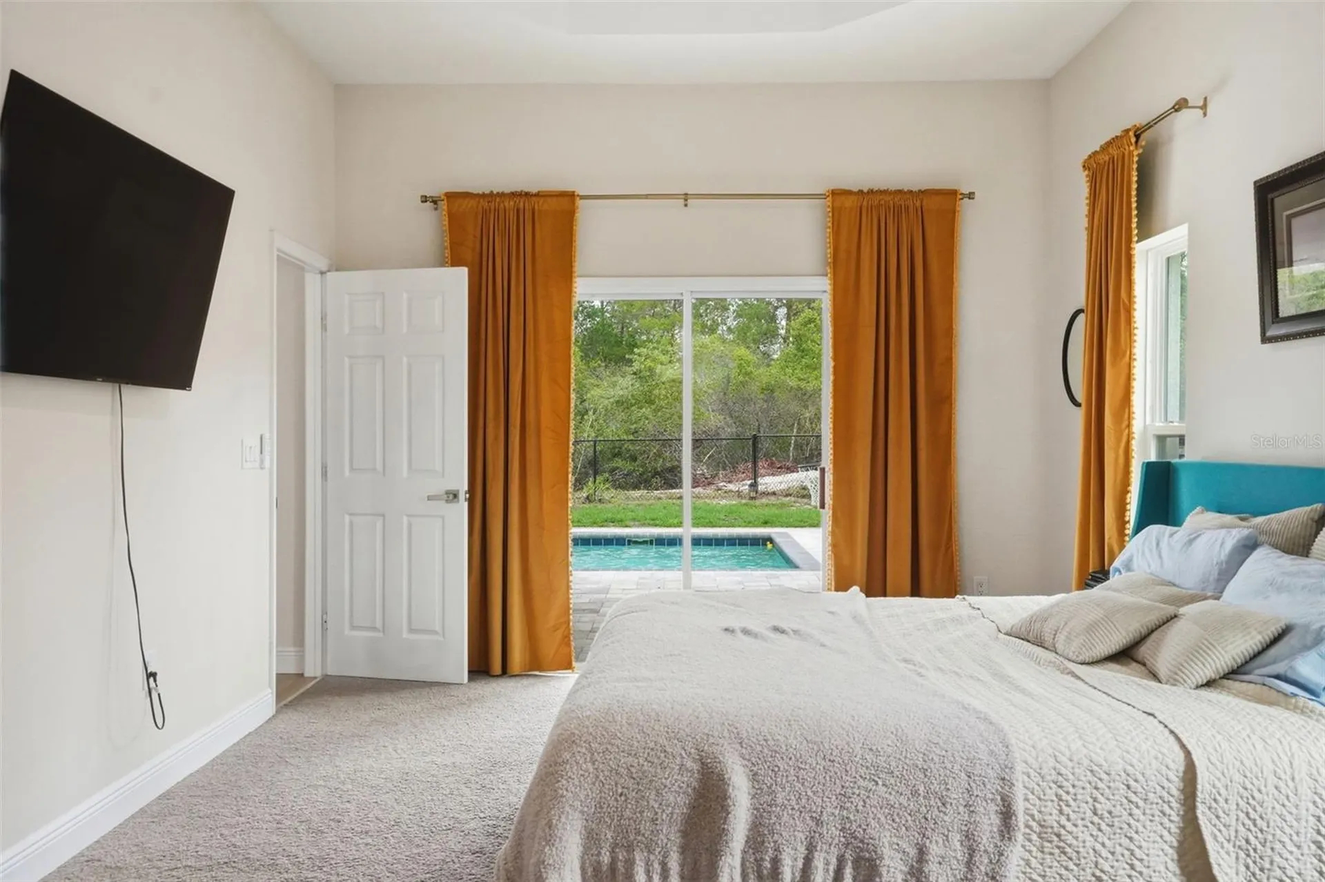 7279 Blackbird Avenue Weeki Wachee FL 34613