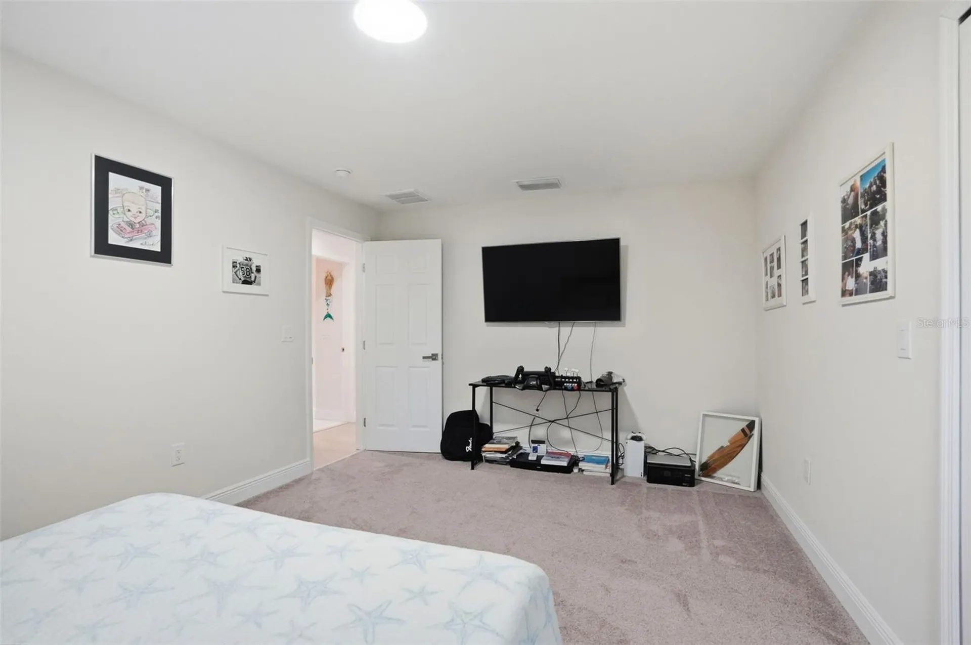 7279 Blackbird Avenue Weeki Wachee FL 34613