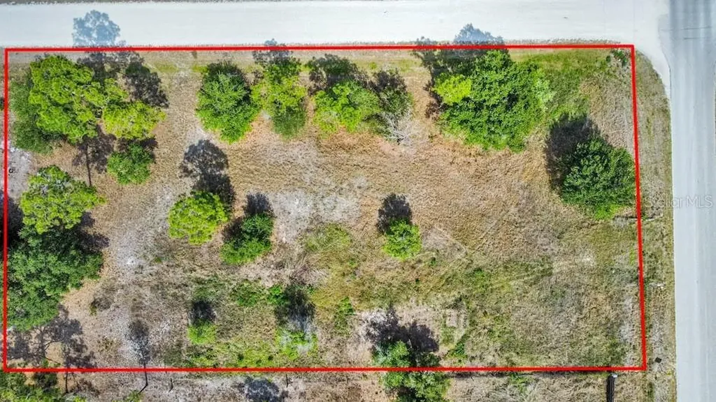 593 Hunting Club Avenue Clewiston FL 33440