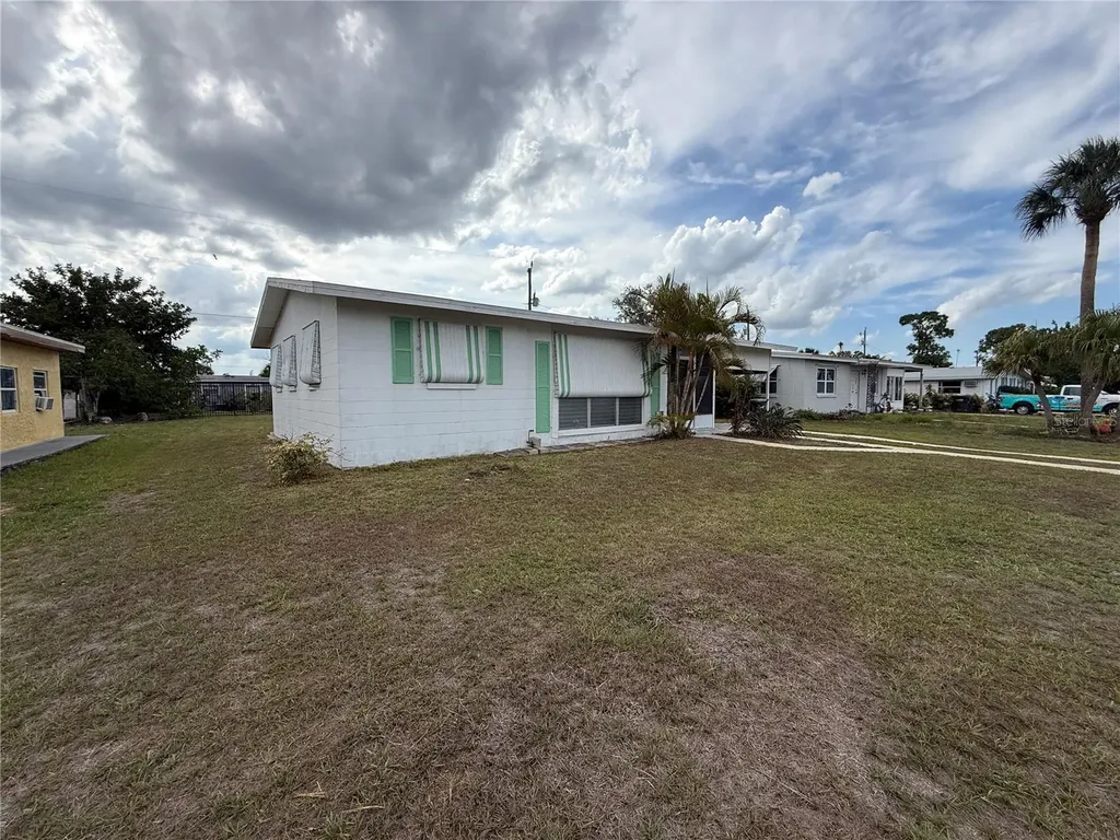 4743 Chicopa Street North Port FL 34287